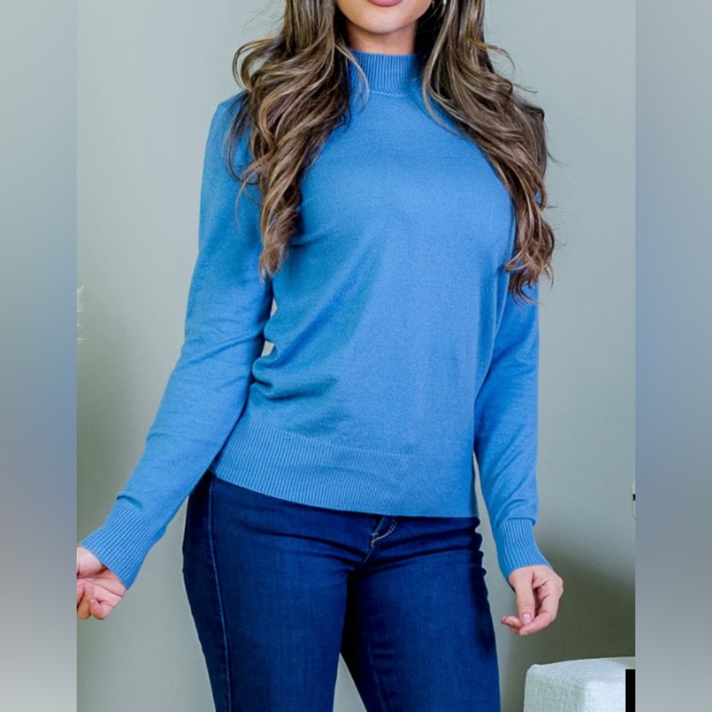 BRAND NEW Cashmere soft long sleeves mock neck blue sweater with ribbed cuffs.